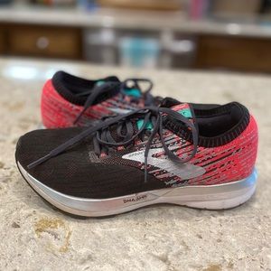 Women’s Brooks Ricochet Running Shoes Size 8.5
